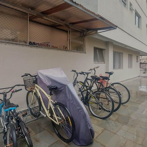 Apartamento à venda com 84m², 2 quartos e 1 vagaÁrea comum