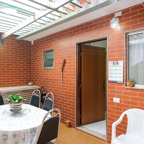 Casa à venda com 129m², 2 quartos e 2 vagasQuintal