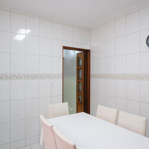 Casa à venda com 129m², 2 quartos e 2 vagasCozinha