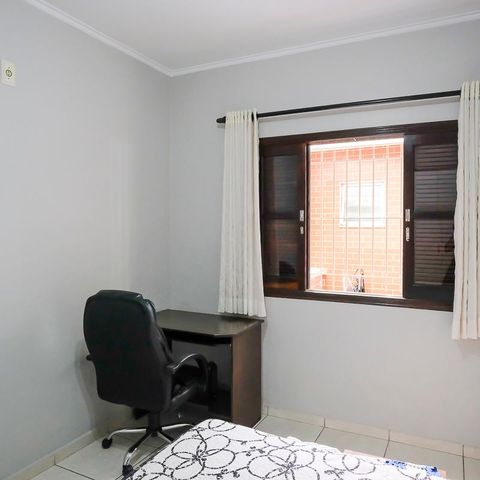 Casa à venda com 129m², 2 quartos e 2 vagasQuarto 2