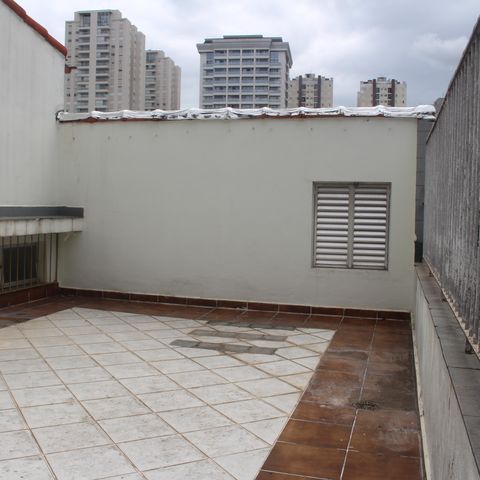Casa à venda com 299m², 3 quartos e 4 vagasQuintal