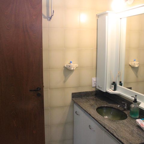 Casa à venda com 299m², 3 quartos e 4 vagasBanheiro 2