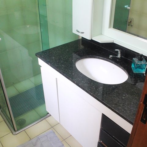 Casa à venda com 299m², 3 quartos e 4 vagasBanheiro da Suíte