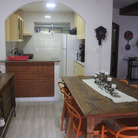 Casa à venda com 299m², 3 quartos e 4 vagasSala