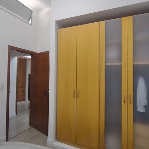 Casa à venda com 299m², 3 quartos e 4 vagas Casa à venda com 299m², 3 quartos e 4 vagasQuarto 1