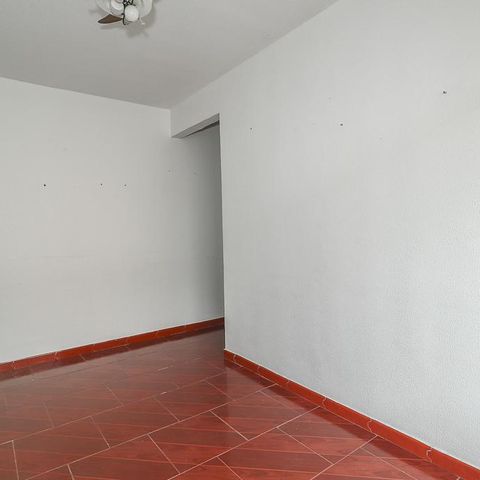 Apartamento à venda com 42m², 1 quarto e 1 vagaSala