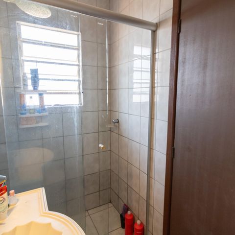 Casa de condomínio à venda com 90m², 3 quartos e sem vaga Casa de condomínio à venda com 90m², 3 quartos e sem vagaBanheiro da Suíte