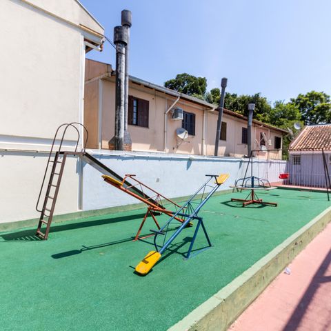 Casa de condomínio à venda com 90m², 3 quartos e sem vaga Casa de condomínio à venda com 90m², 3 quartos e sem vagaÁrea comum - Playground