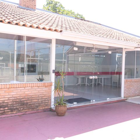 Casa de condomínio à venda com 90m², 3 quartos e sem vaga Casa de condomínio à venda com 90m², 3 quartos e sem vagaÁrea comum - Salão de festas