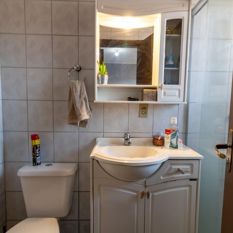 Casa de condomínio à venda com 90m², 3 quartos e sem vaga Casa de condomínio à venda com 90m², 3 quartos e sem vagaBanheiro da Suíte