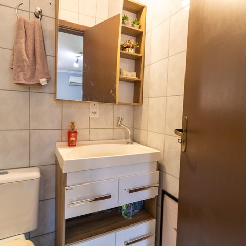 Casa de condomínio à venda com 90m², 3 quartos e sem vaga Casa de condomínio à venda com 90m², 3 quartos e sem vagaBanheiro