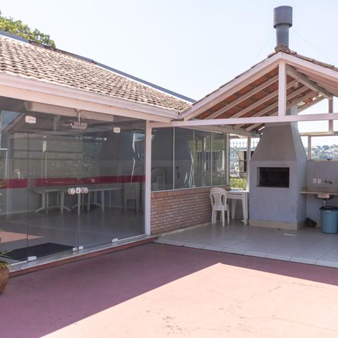 Casa de condomínio à venda com 90m², 3 quartos e sem vaga Casa de condomínio à venda com 90m², 3 quartos e sem vagaÁrea comum - Churrasqueira
