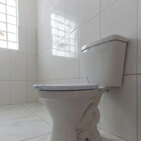 Casa à venda com 232m², 3 quartos e 4 vagasBanheiro