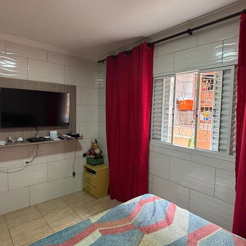 Casa para alugar com 100m², 2 quartos e 2 vagasQuarto 1