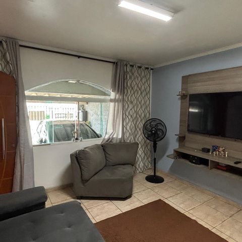 Casa para alugar com 100m², 2 quartos e 2 vagasSala