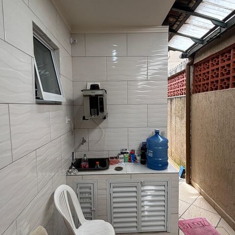 Casa para alugar com 100m², 2 quartos e 2 vagasQuintal