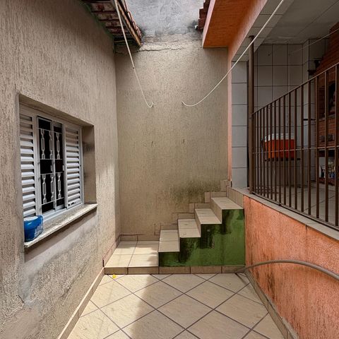 Casa para alugar com 100m², 2 quartos e 2 vagasQuintal