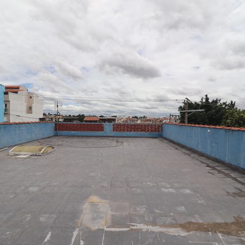 Casa para alugar com 478m², 5 quartos e 5 vagasLaje