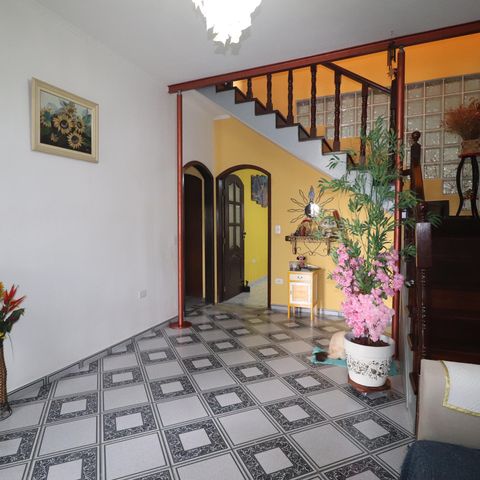 Casa para alugar com 478m², 5 quartos e 5 vagasSala