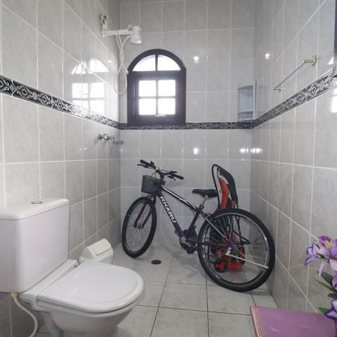 Casa para alugar com 478m², 5 quartos e 5 vagasBanheiro Quarto 2 suíte