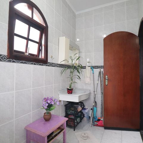 Casa para alugar com 478m², 5 quartos e 5 vagasBanheiro Quarto 2 suíte