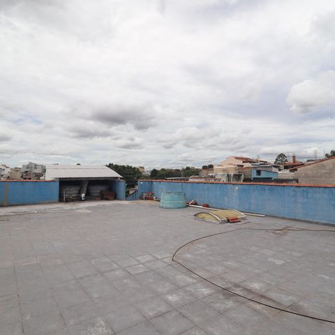 Casa para alugar com 478m², 5 quartos e 5 vagasLaje