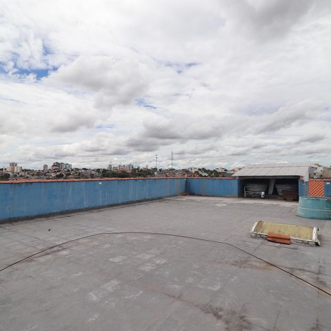 Casa para alugar com 478m², 5 quartos e 5 vagasLaje