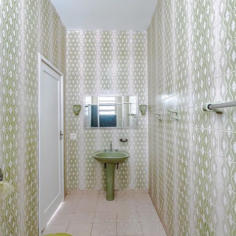 Casa à venda com 170m², 3 quartos e 3 vagasBanheiro