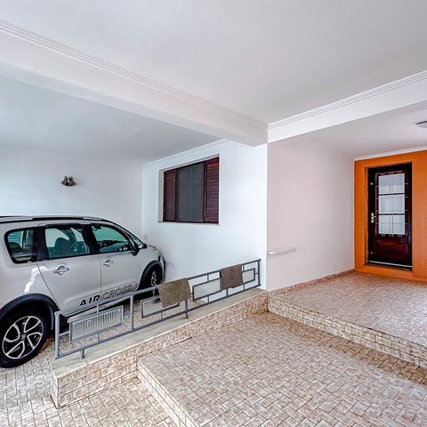 Casa à venda com 170m², 3 quartos e 3 vagasGaragem