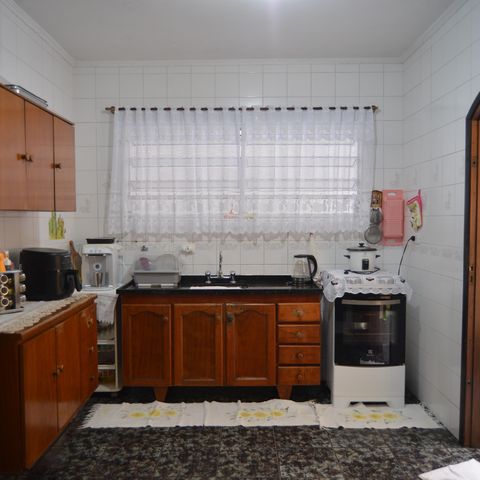 Casa à venda com 133m², 3 quartos e 2 vagasCozinha