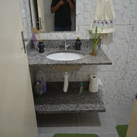 Casa à venda com 133m², 3 quartos e 2 vagasBanheiro Social