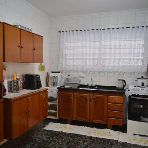 Casa à venda com 133m², 3 quartos e 2 vagasCozinha