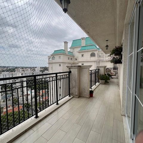 Apartamento à venda com 157m², 3 quartos e 3 vagas