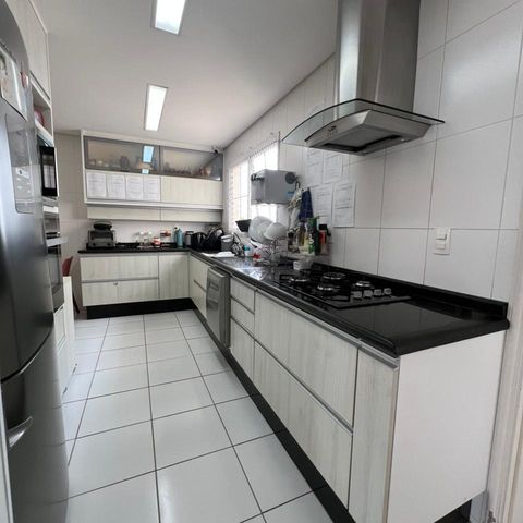 Apartamento à venda com 157m², 3 quartos e 3 vagas