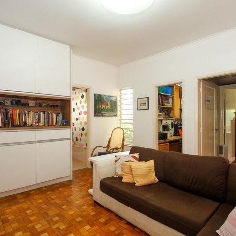 Casa à venda com 250m², 5 quartos e 2 vagasSala de Tv