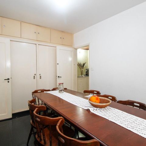 Casa à venda com 250m², 5 quartos e 2 vagasCopa