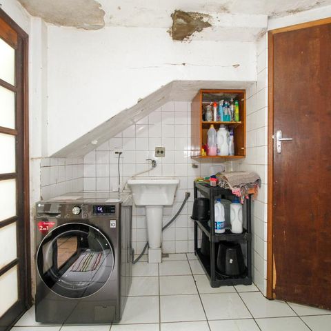 Casa à venda com 250m², 5 quartos e 2 vagasÁrea de Serviço