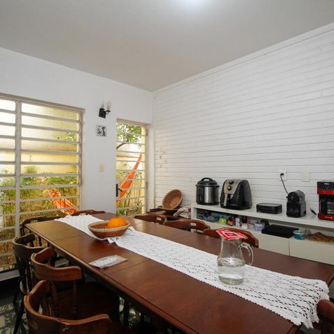 Casa à venda com 250m², 5 quartos e 2 vagasCopa