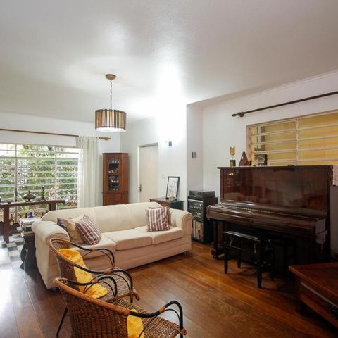 Casa à venda com 250m², 5 quartos e 2 vagasSala de Estar