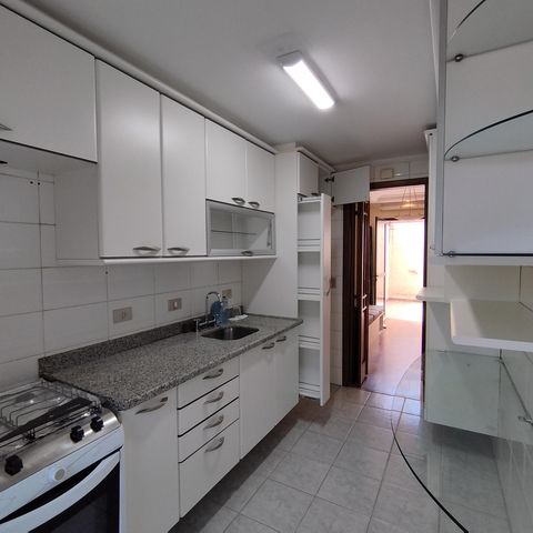 Casa para alugar com 120m², 3 quartos e 2 vagasCozinha - Armários
