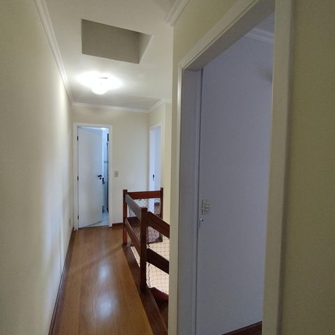 Casa para alugar com 120m², 3 quartos e 2 vagasCorredor 