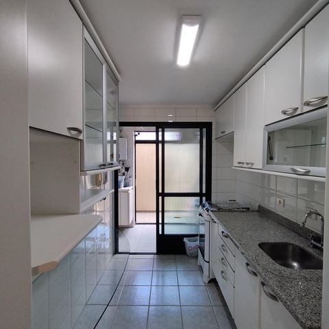 Casa para alugar com 120m², 3 quartos e 2 vagasCozinha - Armários