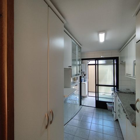 Casa para alugar com 120m², 3 quartos e 2 vagasCozinha - Armários
