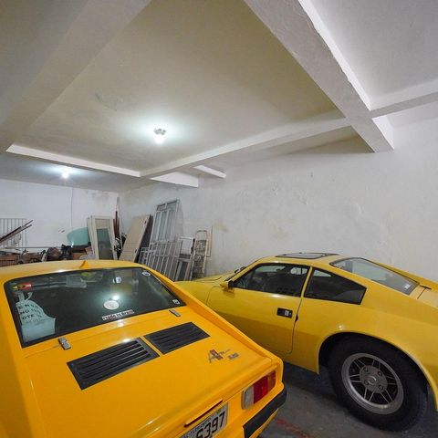 Casa para alugar com 359m², 5 quartos e 6 vagasGaragem
