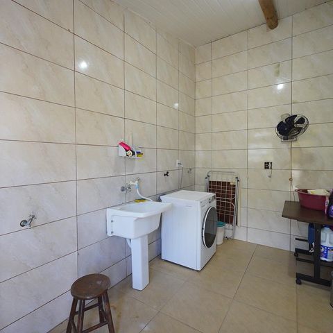 Casa para alugar com 359m², 5 quartos e 6 vagasÁrea de Serviço