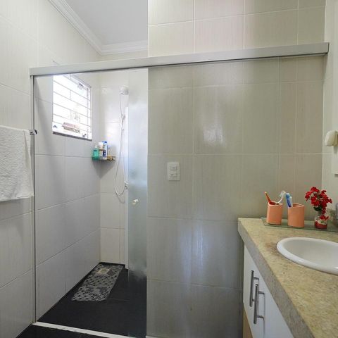 Casa para alugar com 359m², 5 quartos e 6 vagasBanheiro da Suíte 2