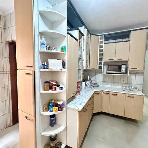 Casa à venda com 260m², 3 quartos e 2 vagasCozinha