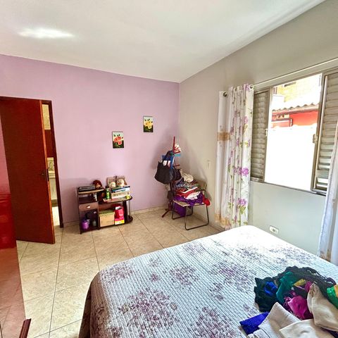 Casa à venda com 260m², 3 quartos e 2 vagasQuarto Suíte