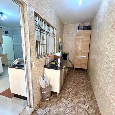Casa à venda com 260m², 3 quartos e 2 vagasÁrea de Serviço
