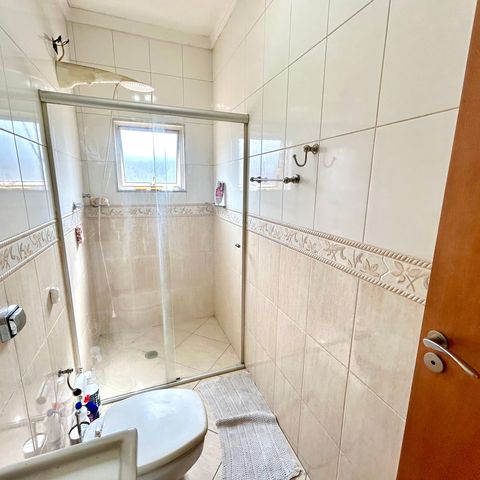 Casa à venda com 260m², 3 quartos e 2 vagasBanheiro 2
